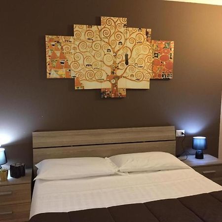 Hotel Ded 1 Parma Esterno foto